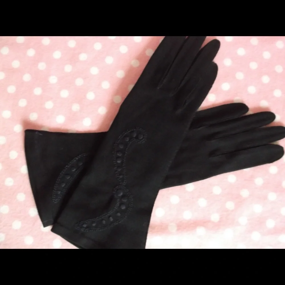 Vintage blue/black embroidered gloves NEW 6.5